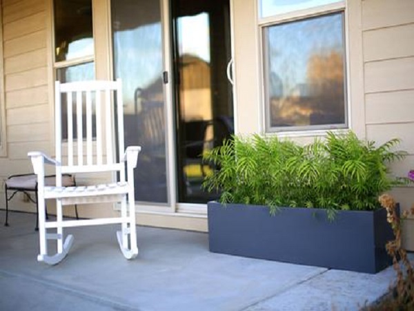 Rich Color, Clean Lines: 2016 Residential Exterior Landscaping Trends